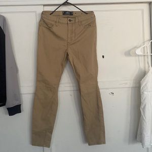 Hollister Jean
